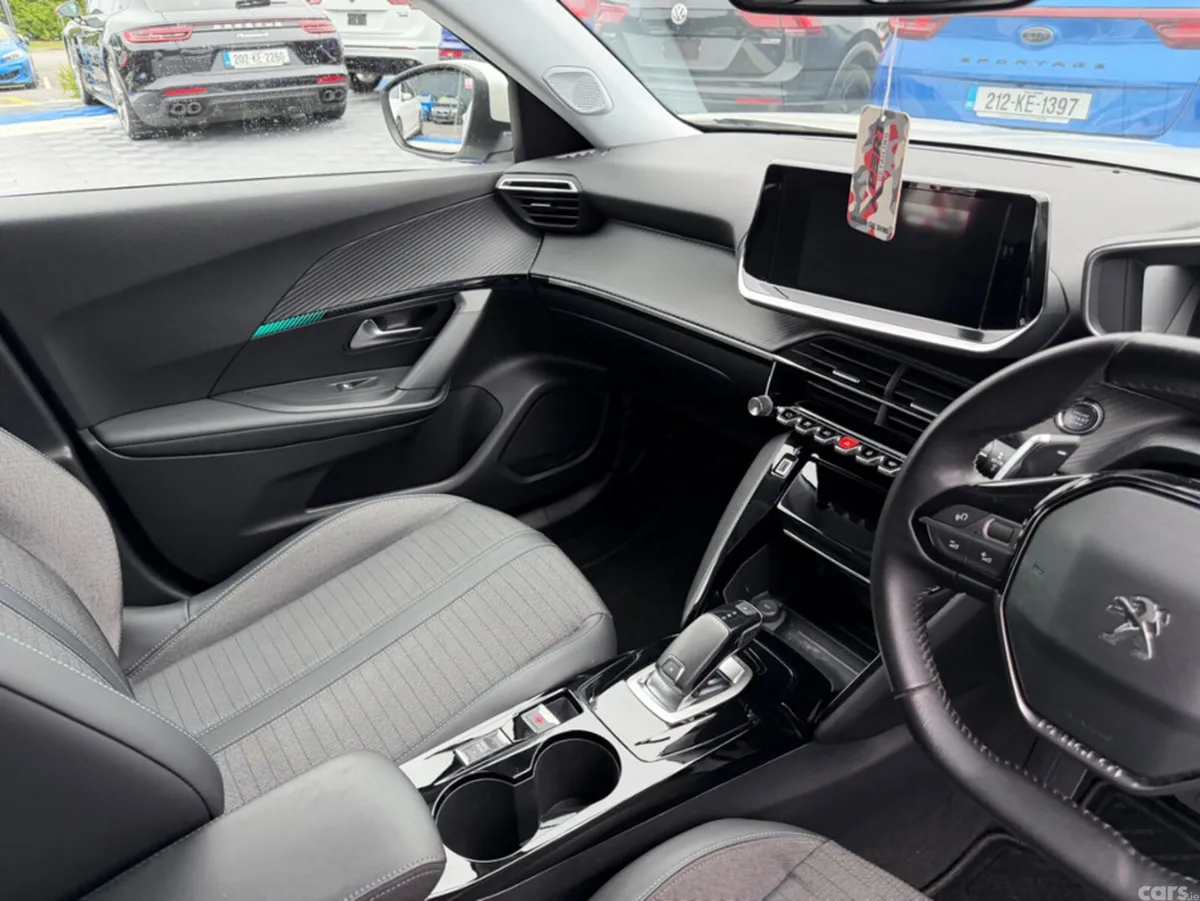 Peugeot 2008 SUV, Petrol, 2021, White