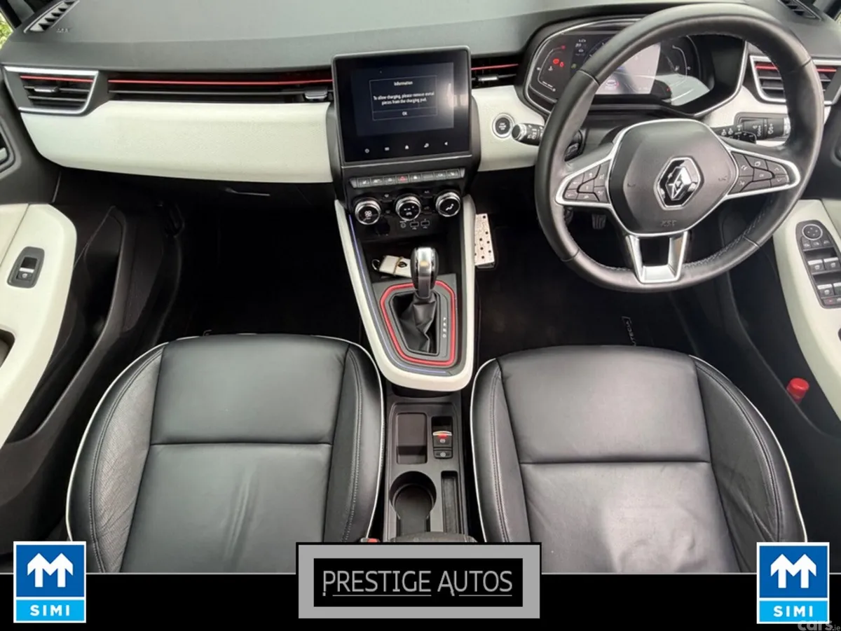 Renault Clio Hatchback, Petrol, 2021, White
