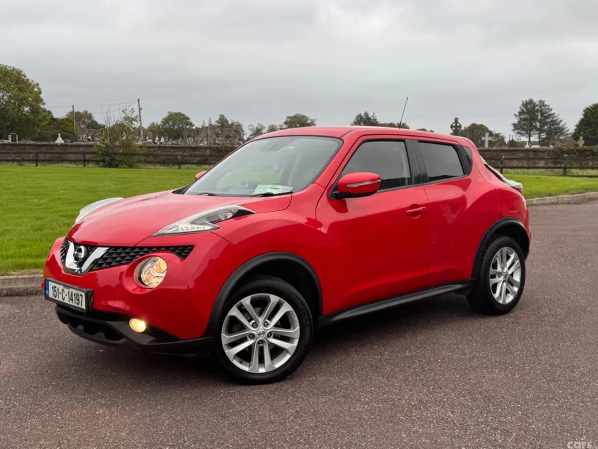 Nissan Juke Hatchback, Petrol, 2015, Red