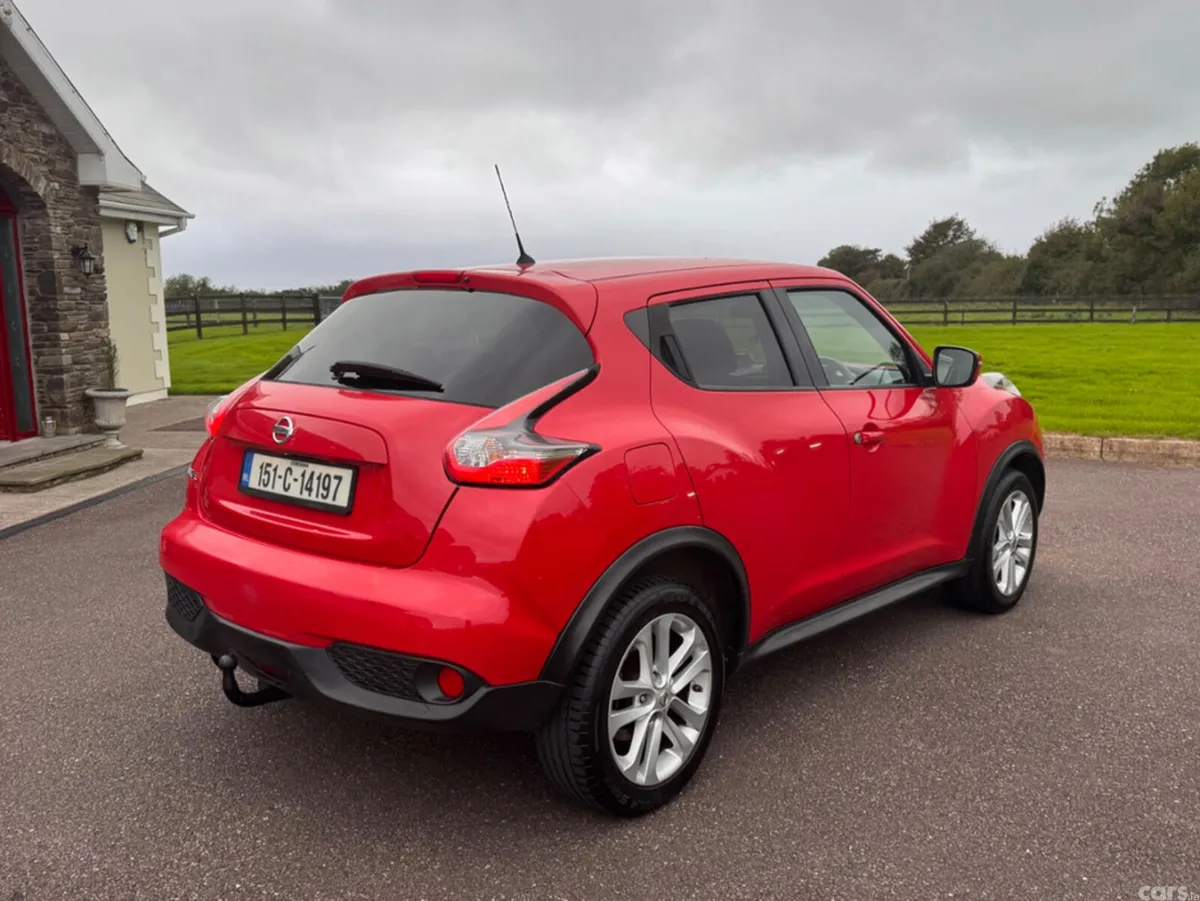 Nissan Juke Hatchback, Petrol, 2015, Red