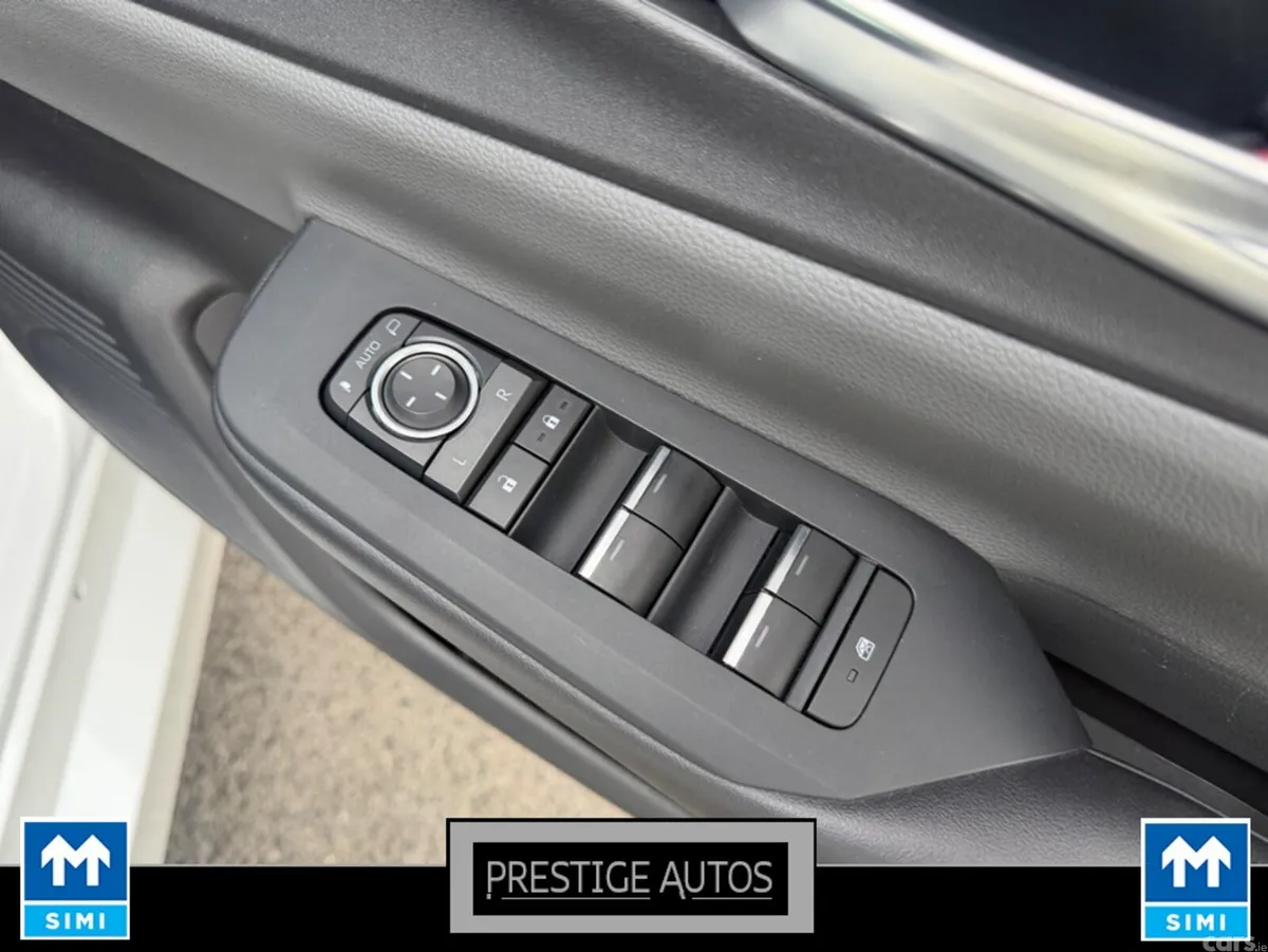 Toyota Prius Saloon, Petrol Hybrid, 2023, White