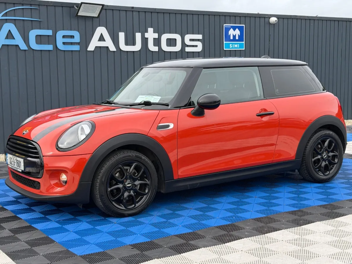 Mini Cooper Hatchback, Diesel, 2018, Orange