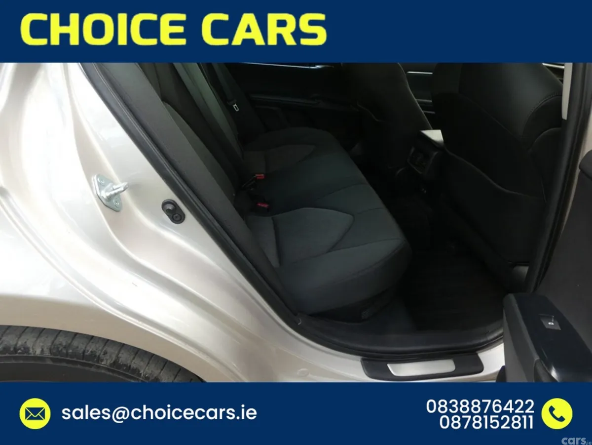 Toyota Camry Hatchback, Petrol Hybrid, 2018, Gold