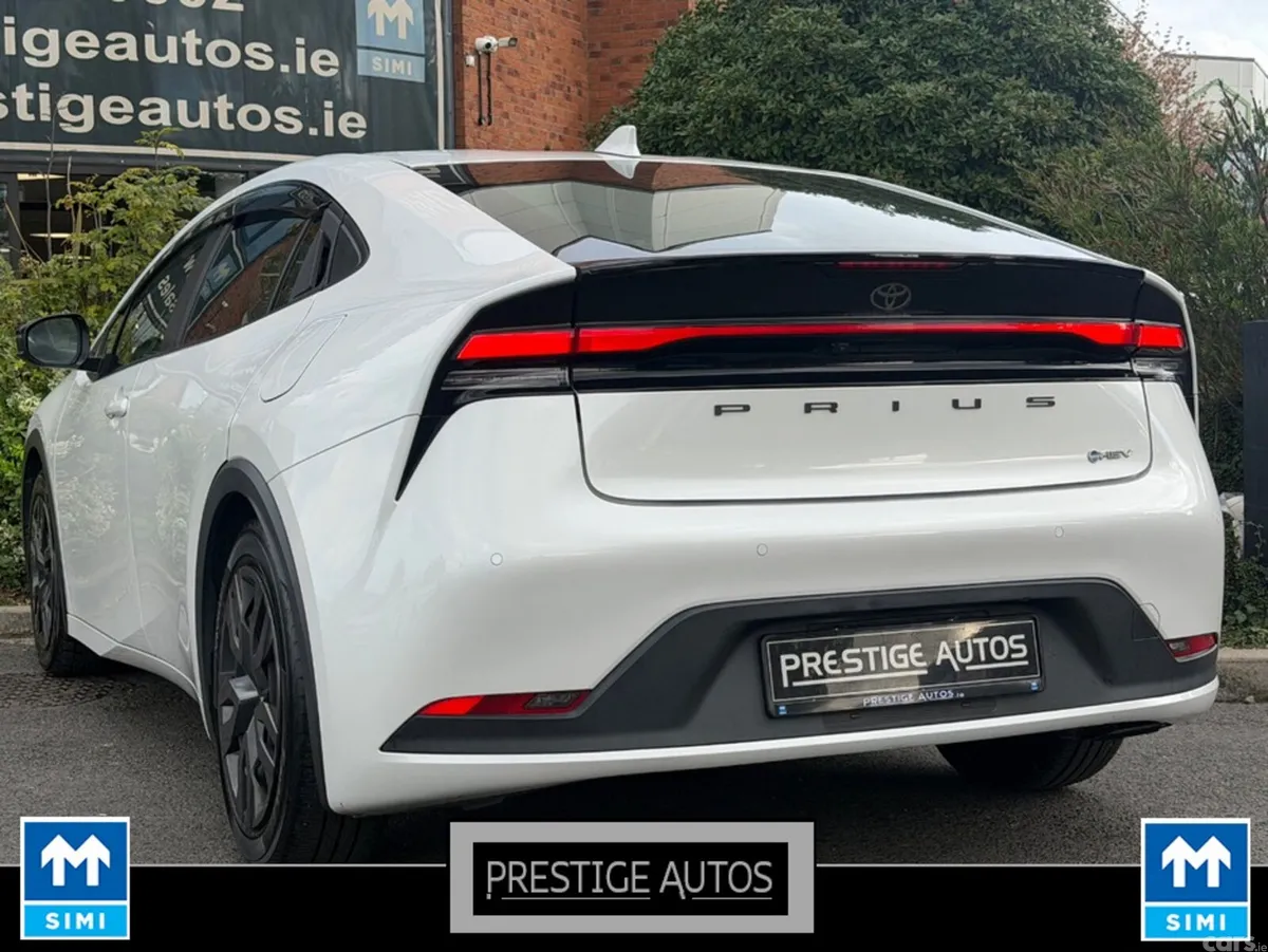 Toyota Prius Saloon, Petrol Hybrid, 2023, White