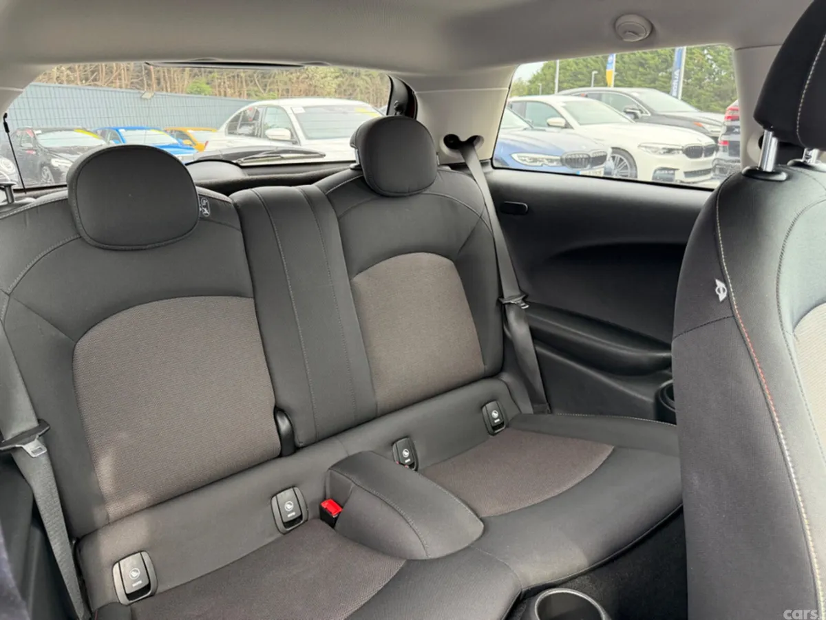 Mini Cooper Hatchback, Diesel, 2018, Orange