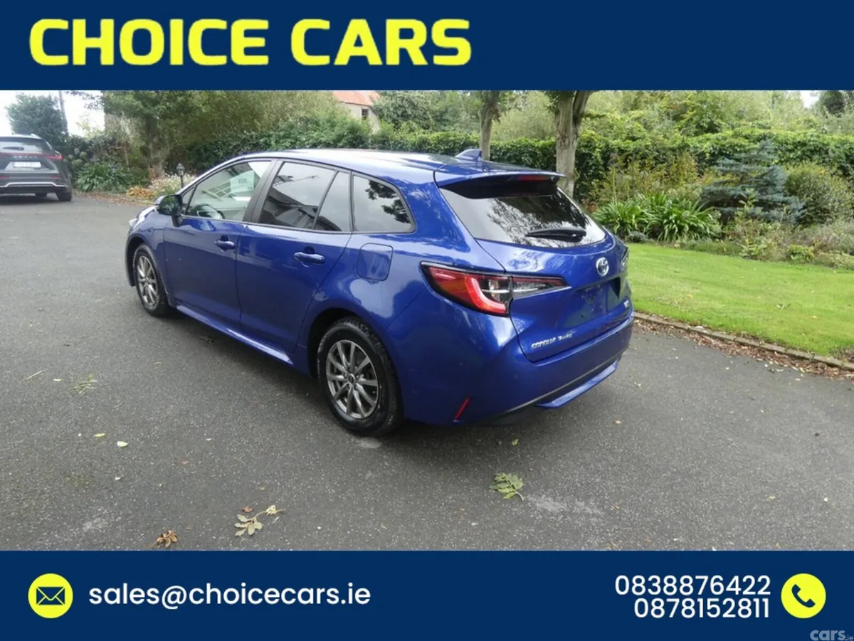 Toyota Corolla Estate, Petrol Hybrid, 2021, Blue