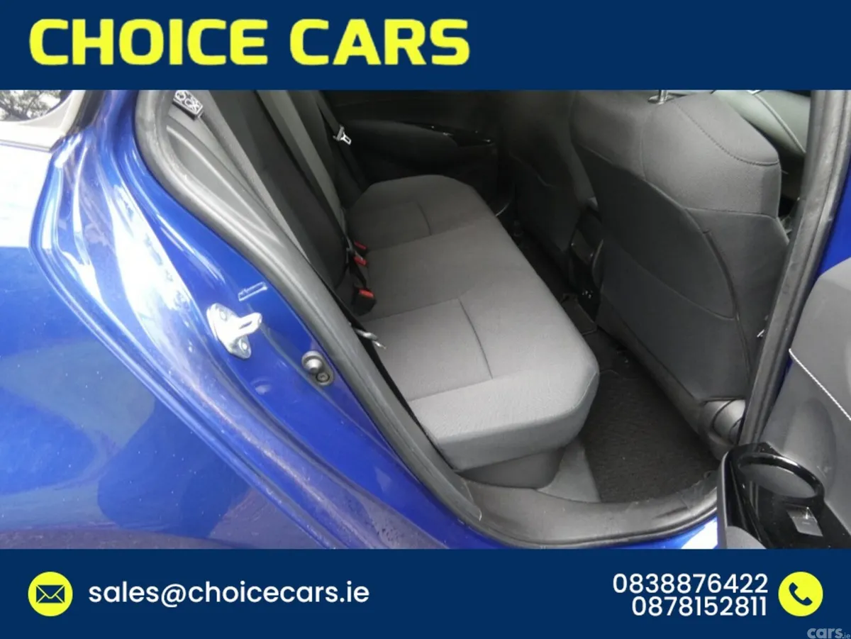 Toyota Corolla Estate, Petrol Hybrid, 2021, Blue
