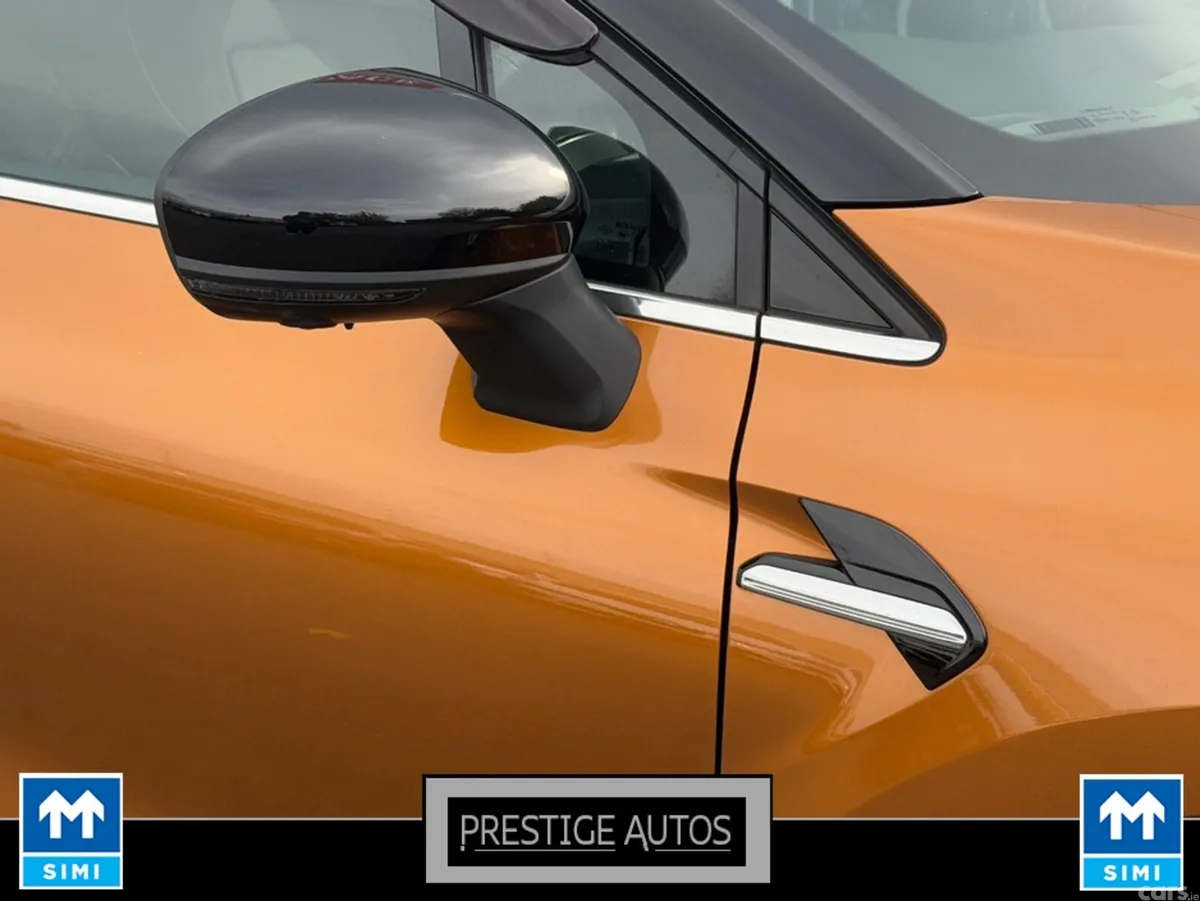 Renault Captur Hatchback, Petrol, 2021, Orange