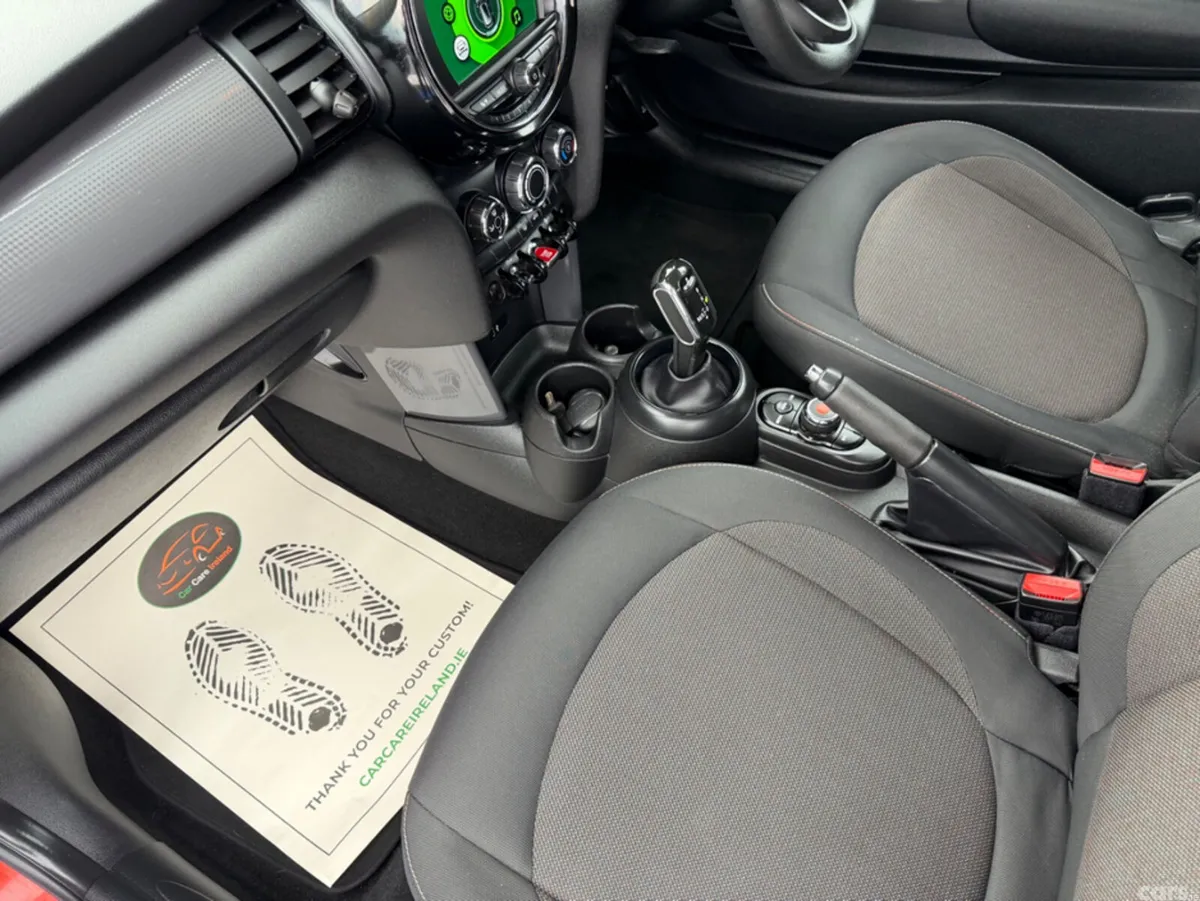 Mini Cooper Hatchback, Diesel, 2018, Orange