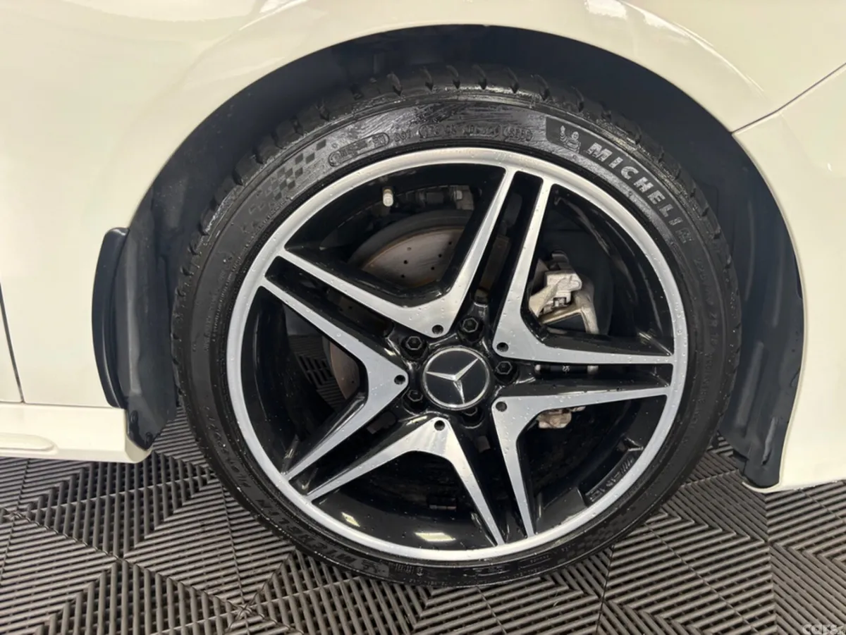 Mercedes-Benz A-Class Hatchback, Petrol, 2015, White