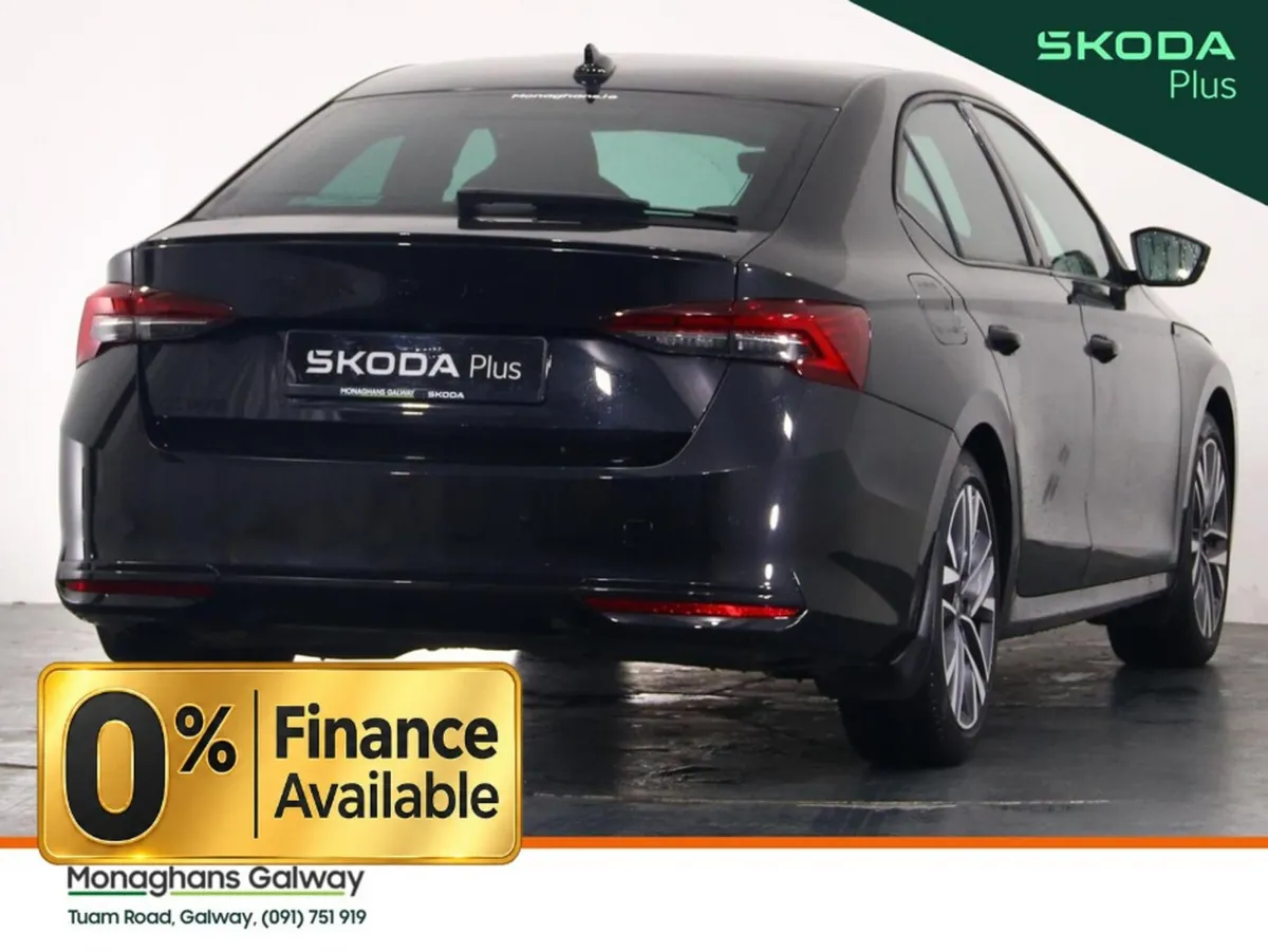 Skoda Octavia Hatchback, Petrol, 2025, Black