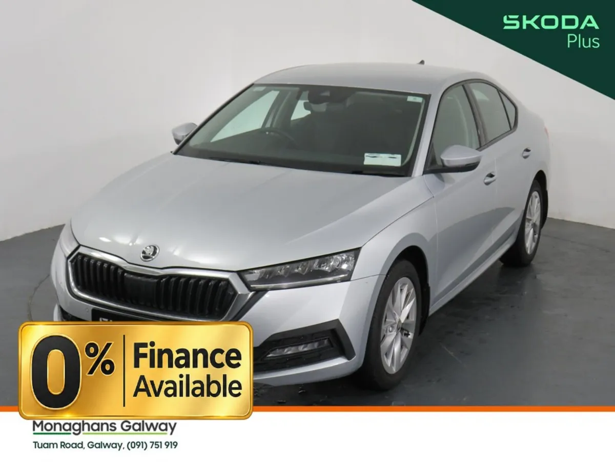 Skoda Octavia Hatchback, Diesel, 2024, Grey