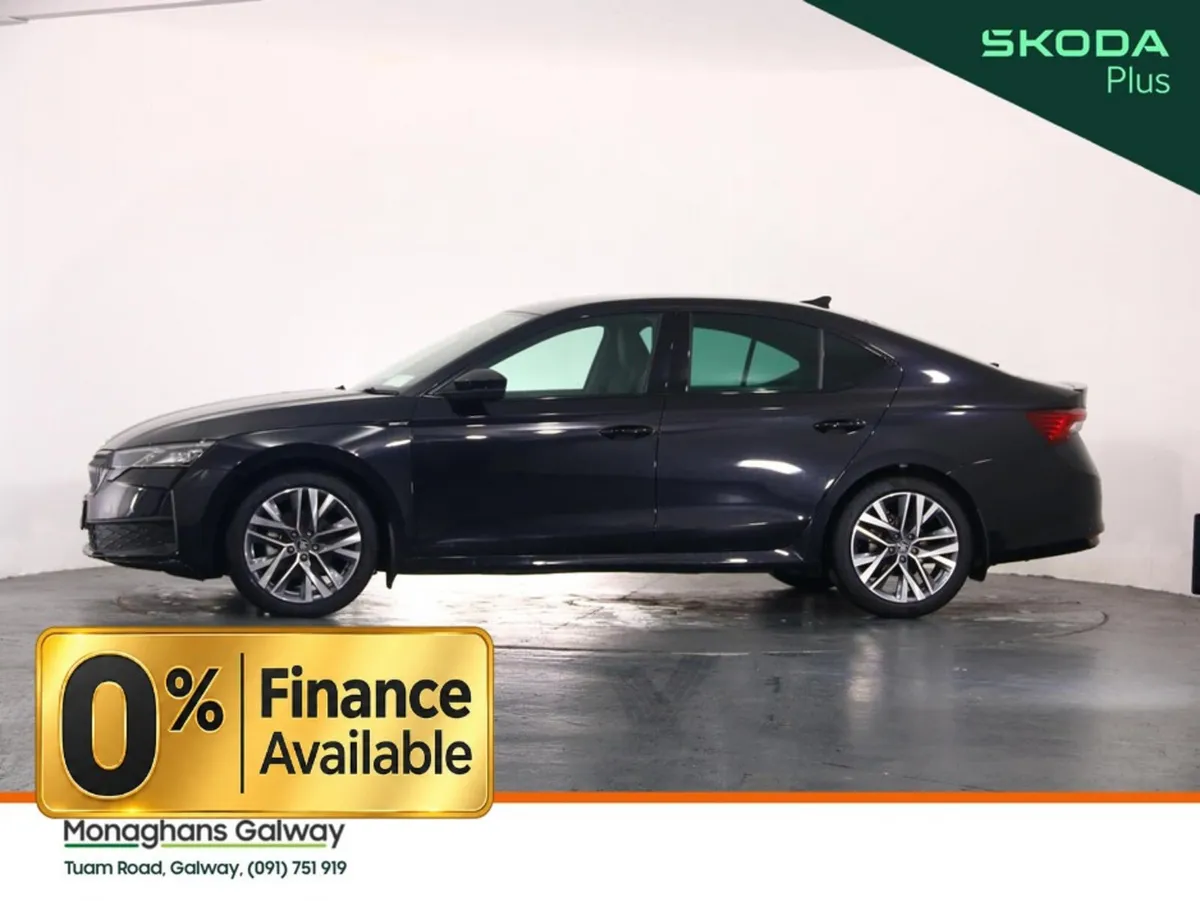 Skoda Octavia Hatchback, Petrol, 2025, Black