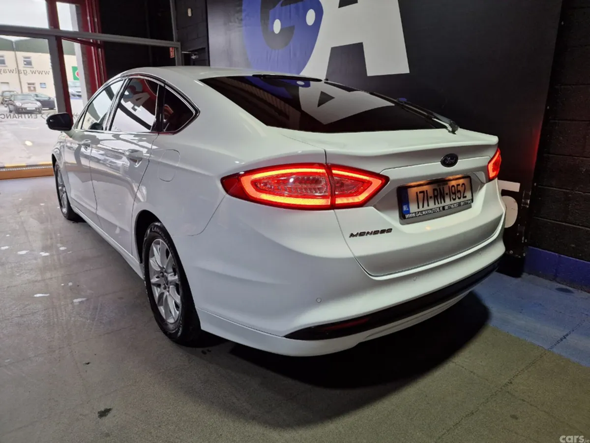 Ford Mondeo Hatchback, Diesel, 2017, White