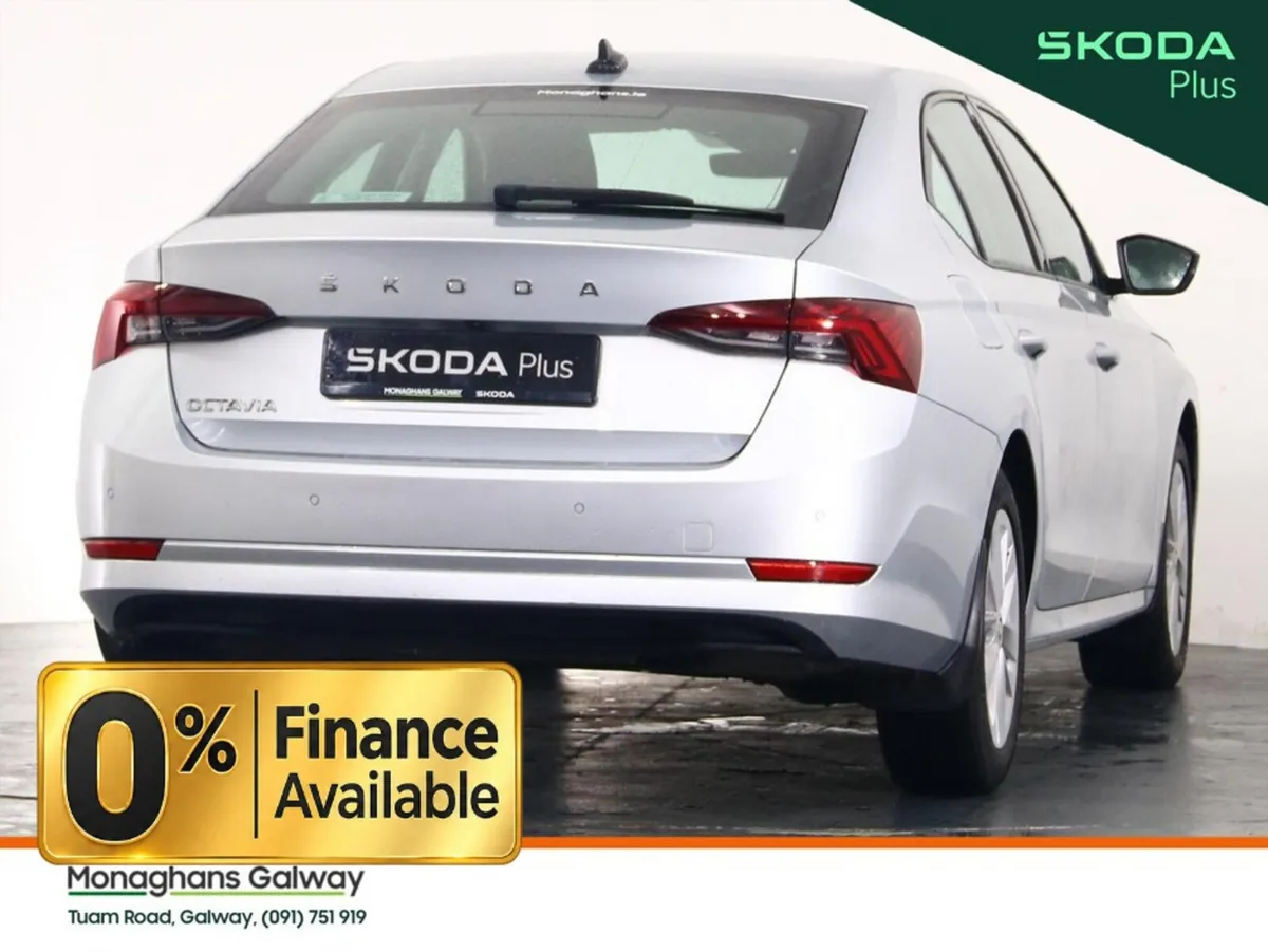 Skoda Octavia Hatchback, Diesel, 2024, Grey