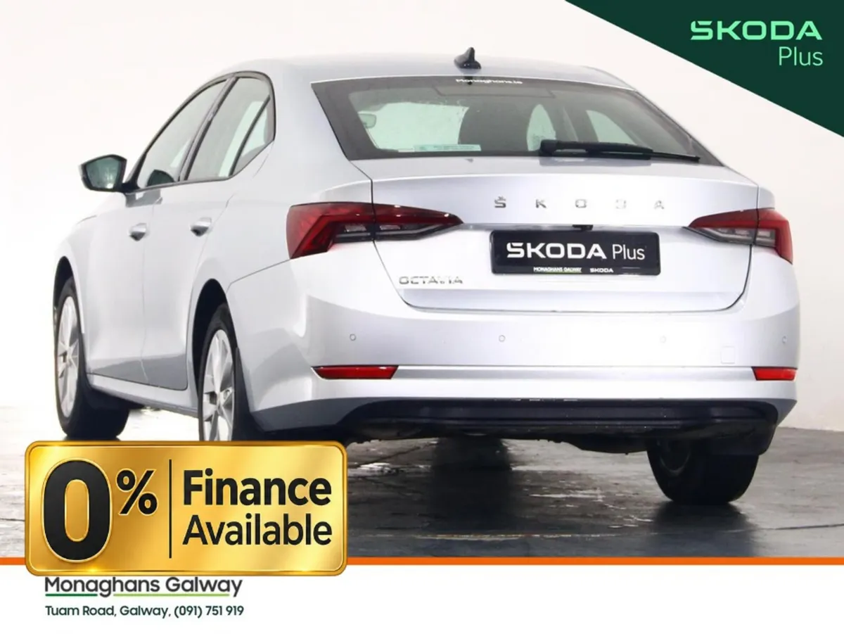 Skoda Octavia Hatchback, Diesel, 2024, Grey