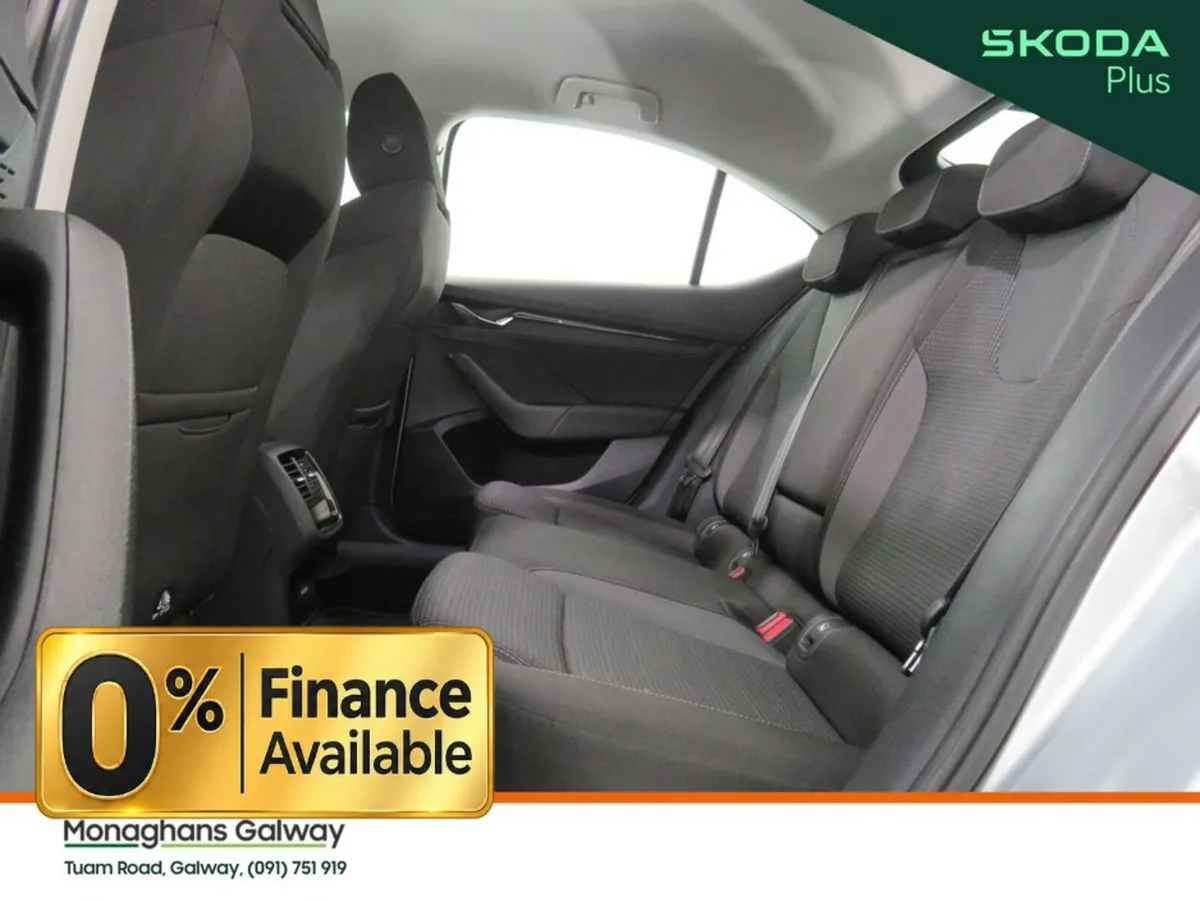 Skoda Octavia Hatchback, Diesel, 2024, Grey
