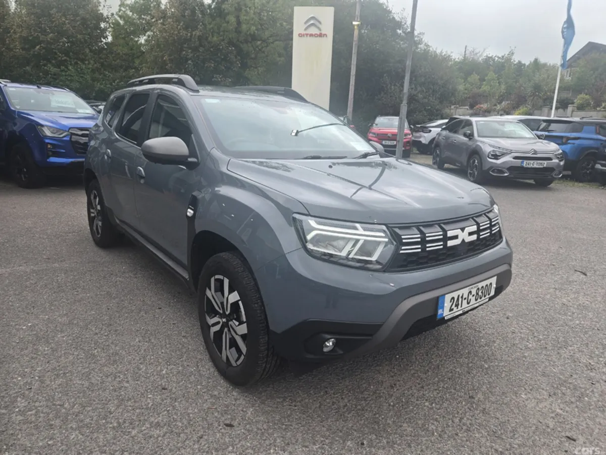 Dacia Duster MPV, Petrol, 2024, Grey