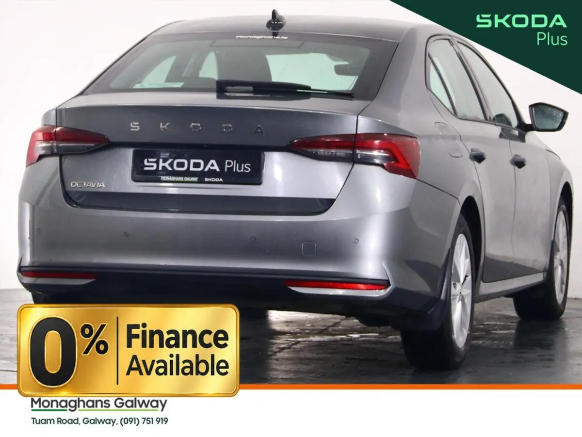 Skoda Octavia Hatchback, Diesel, 2024, Grey