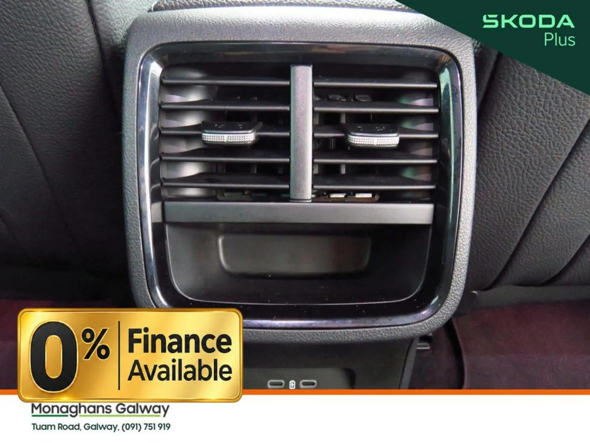Skoda Octavia Hatchback, Petrol, 2025, Black