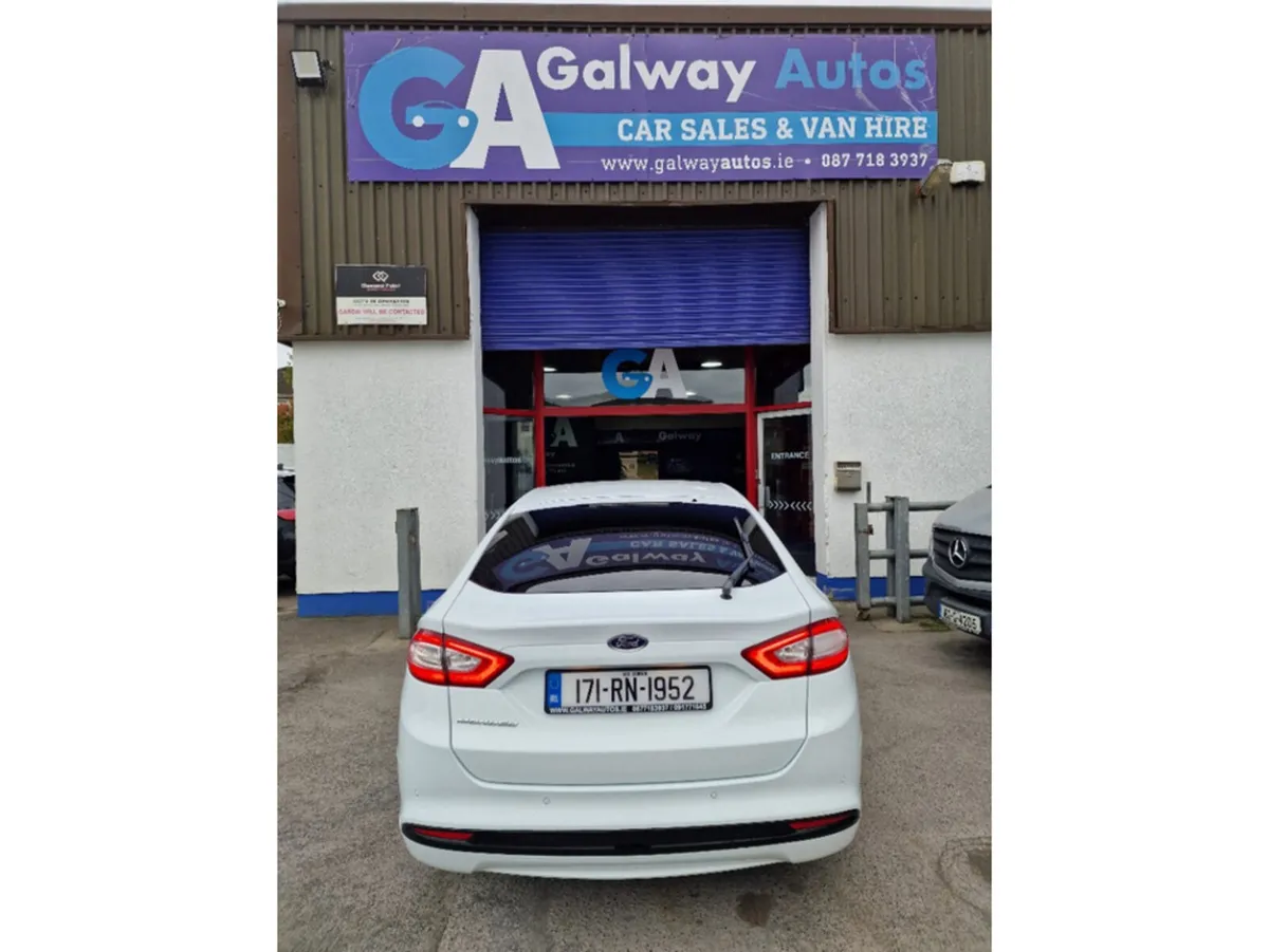 Ford Mondeo Hatchback, Diesel, 2017, White