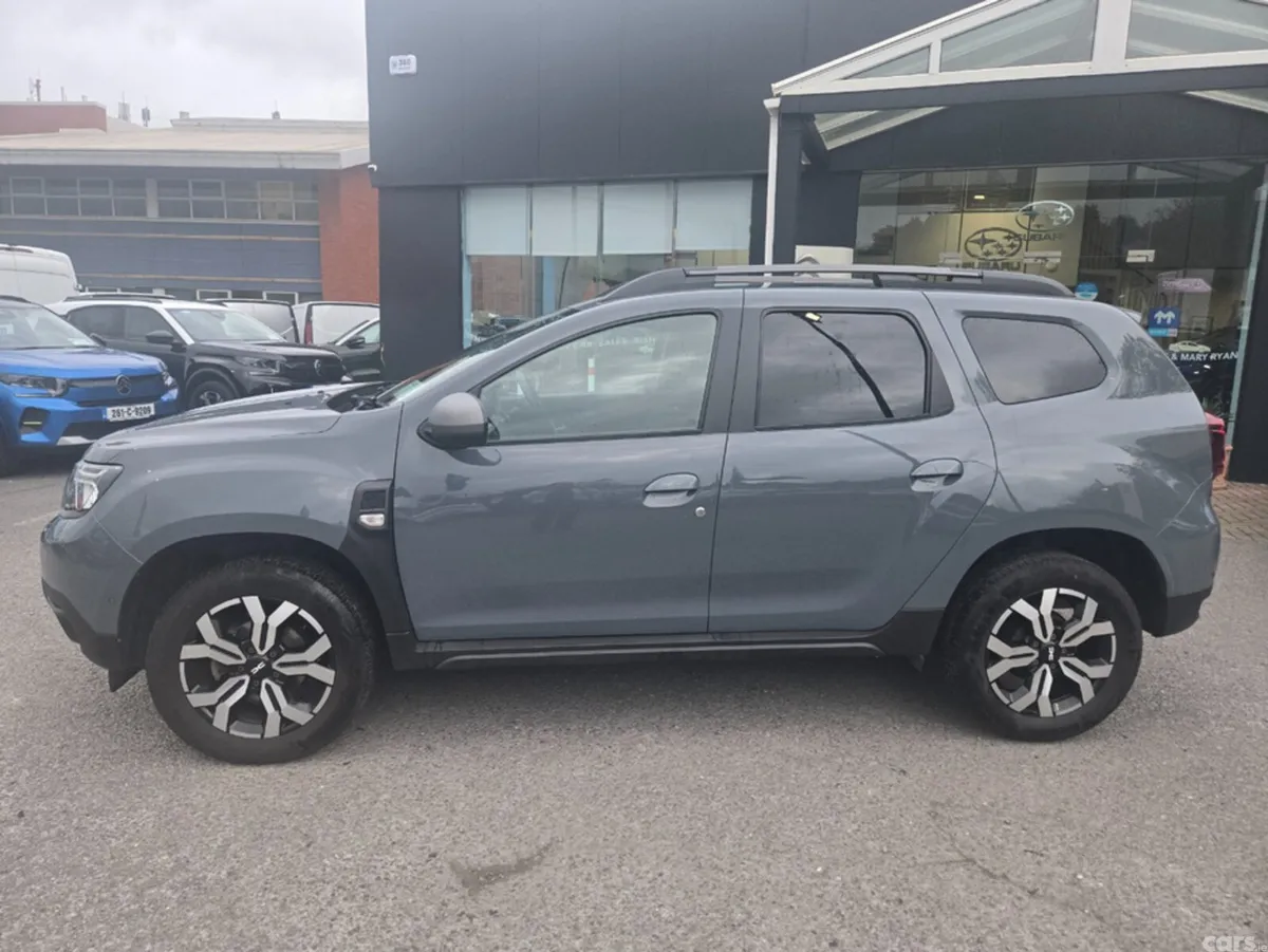 Dacia Duster MPV, Petrol, 2024, Grey