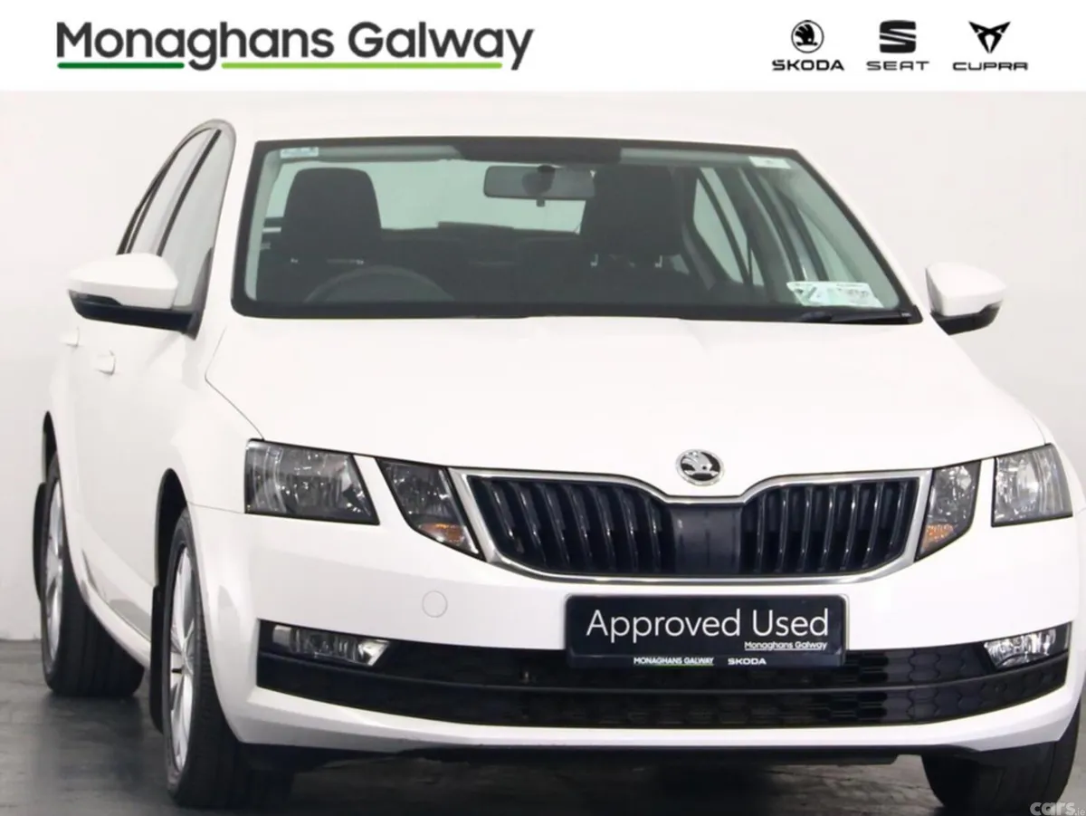 Skoda Octavia Hatchback, Diesel, 2019, White
