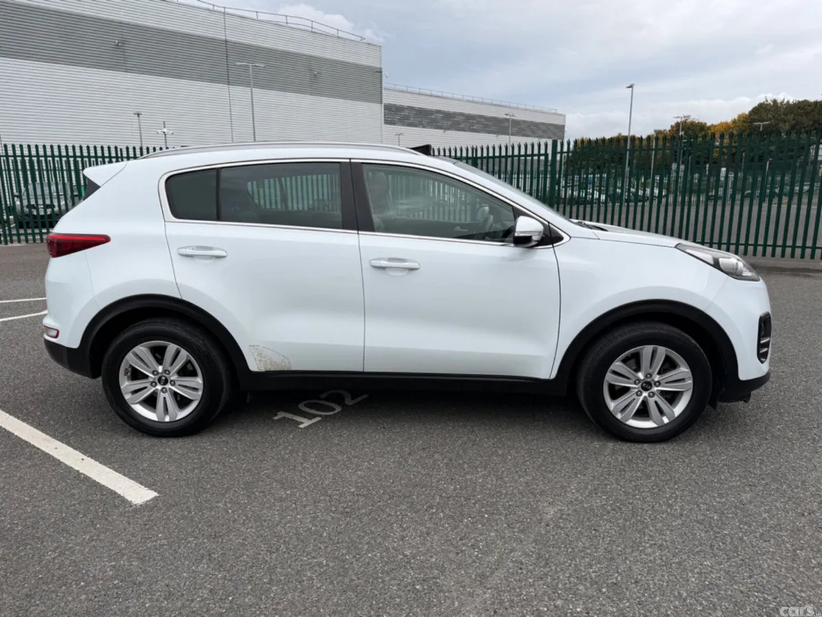 Kia Sportage MPV, Diesel, 2016, White