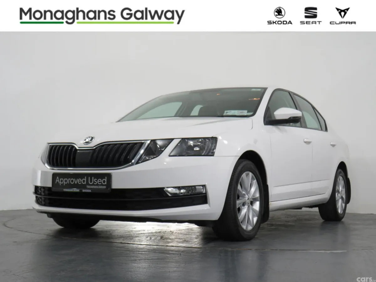 Skoda Octavia Hatchback, Diesel, 2019, White