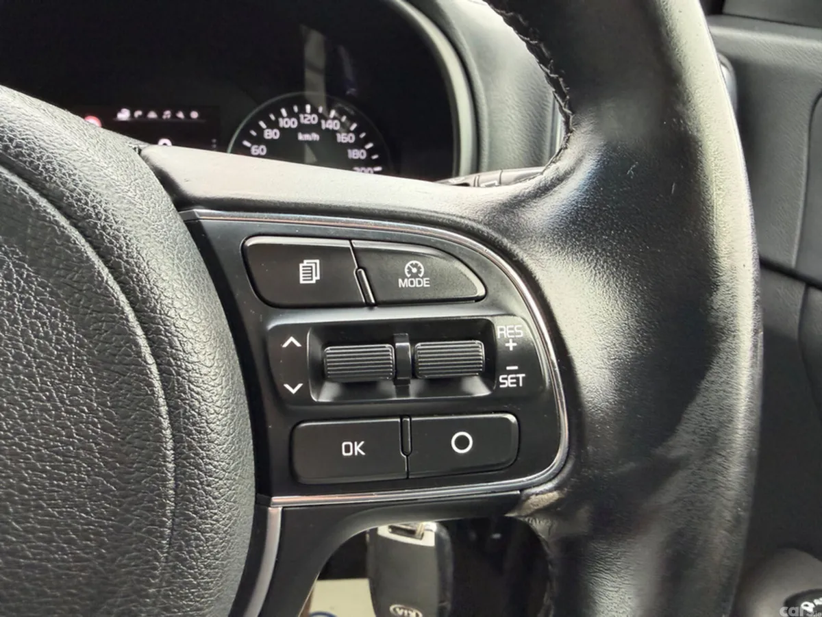 Kia Sportage MPV, Diesel, 2016, White