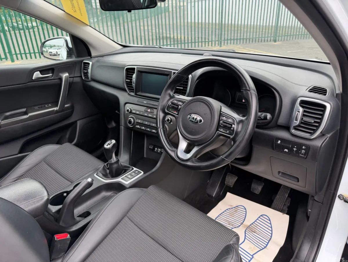 Kia Sportage MPV, Diesel, 2016, White