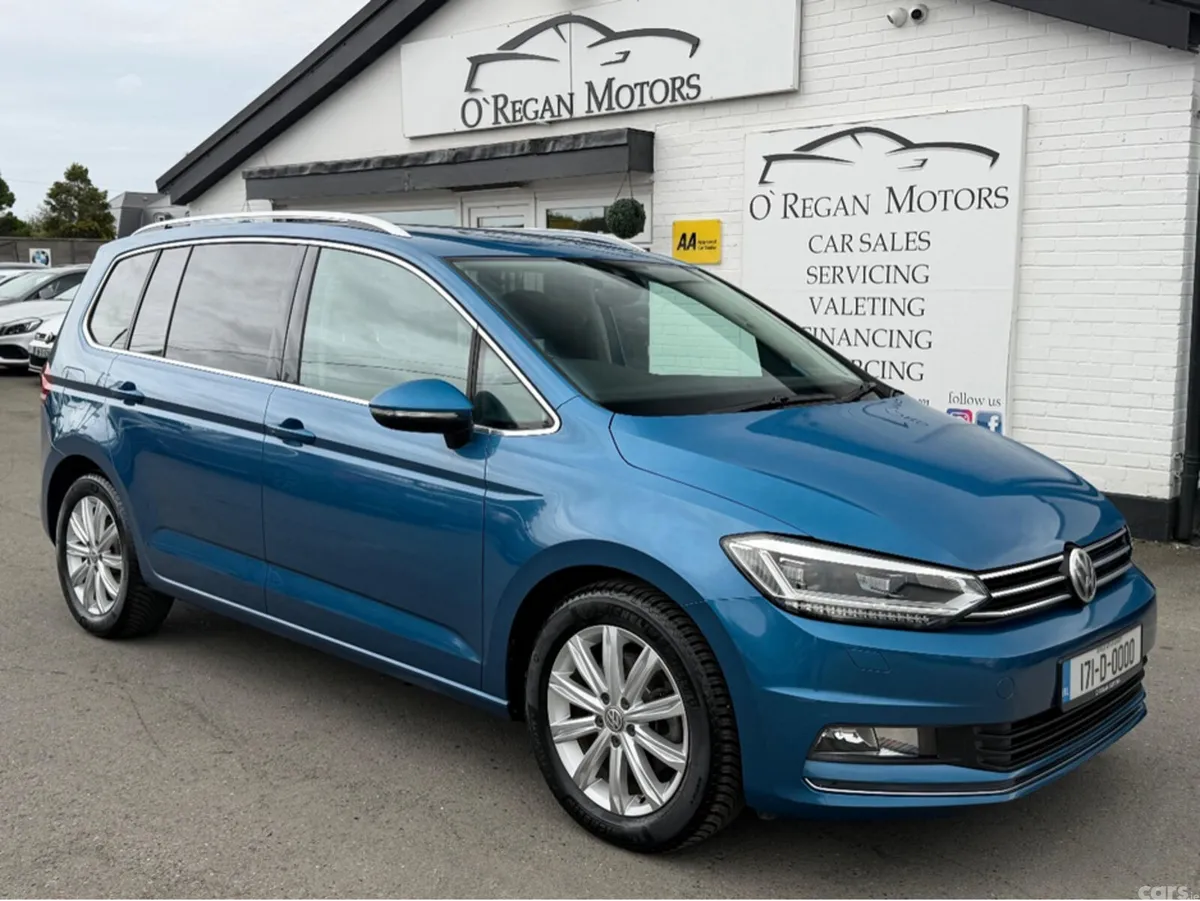 Volkswagen Touran MPV, Petrol, 2017, Black