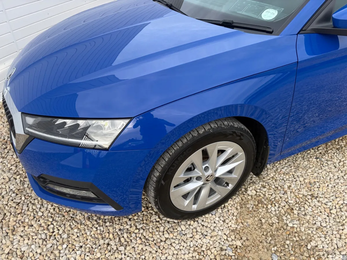 Skoda Octavia Hatchback, Diesel, 2023, Blue