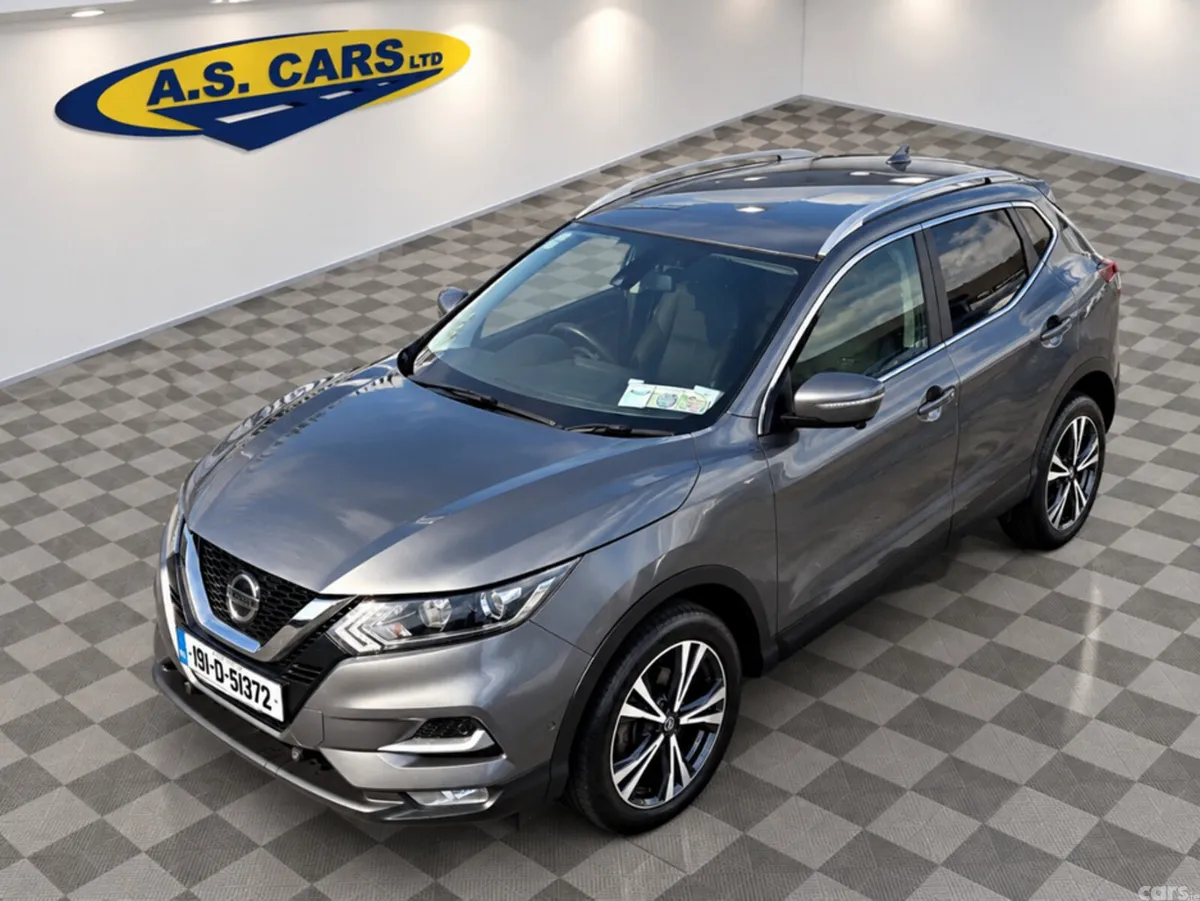 Nissan Qashqai SUV, Diesel, 2019, Grey