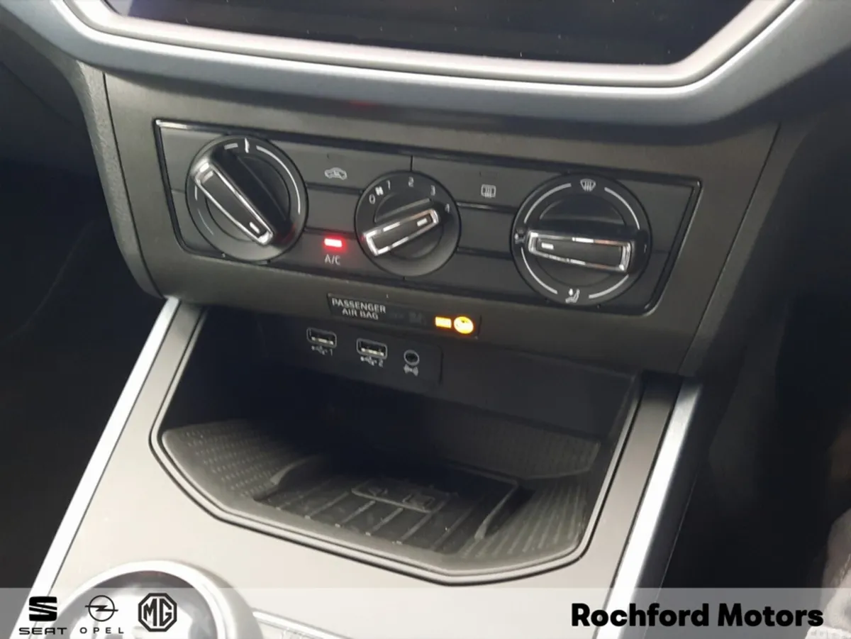 SEAT Arona Hatchback, Petrol, 2019, Grey