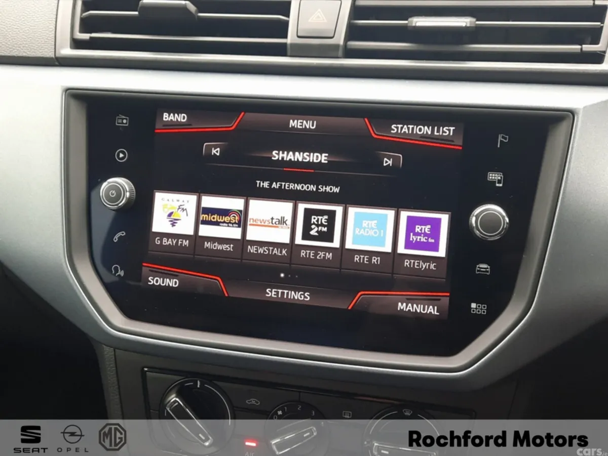SEAT Arona Hatchback, Petrol, 2019, Grey