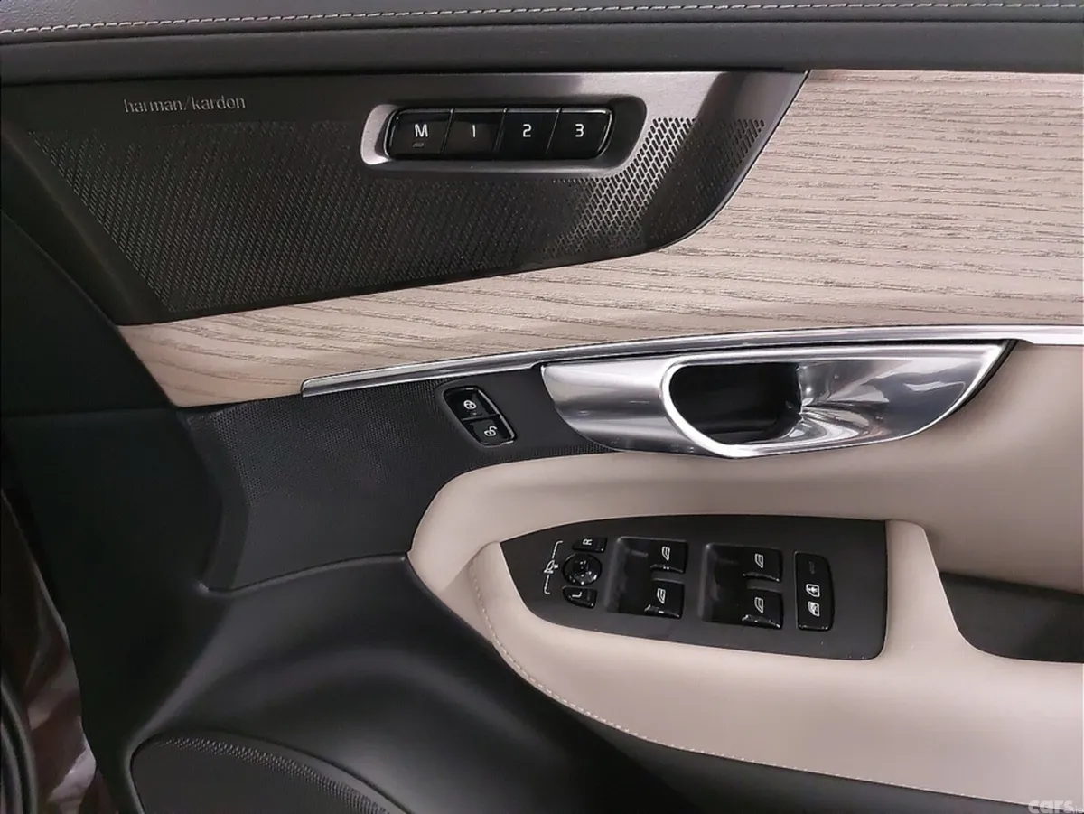 Volvo XC90 SUV, Petrol Plug-in Hybrid, 2025, Red