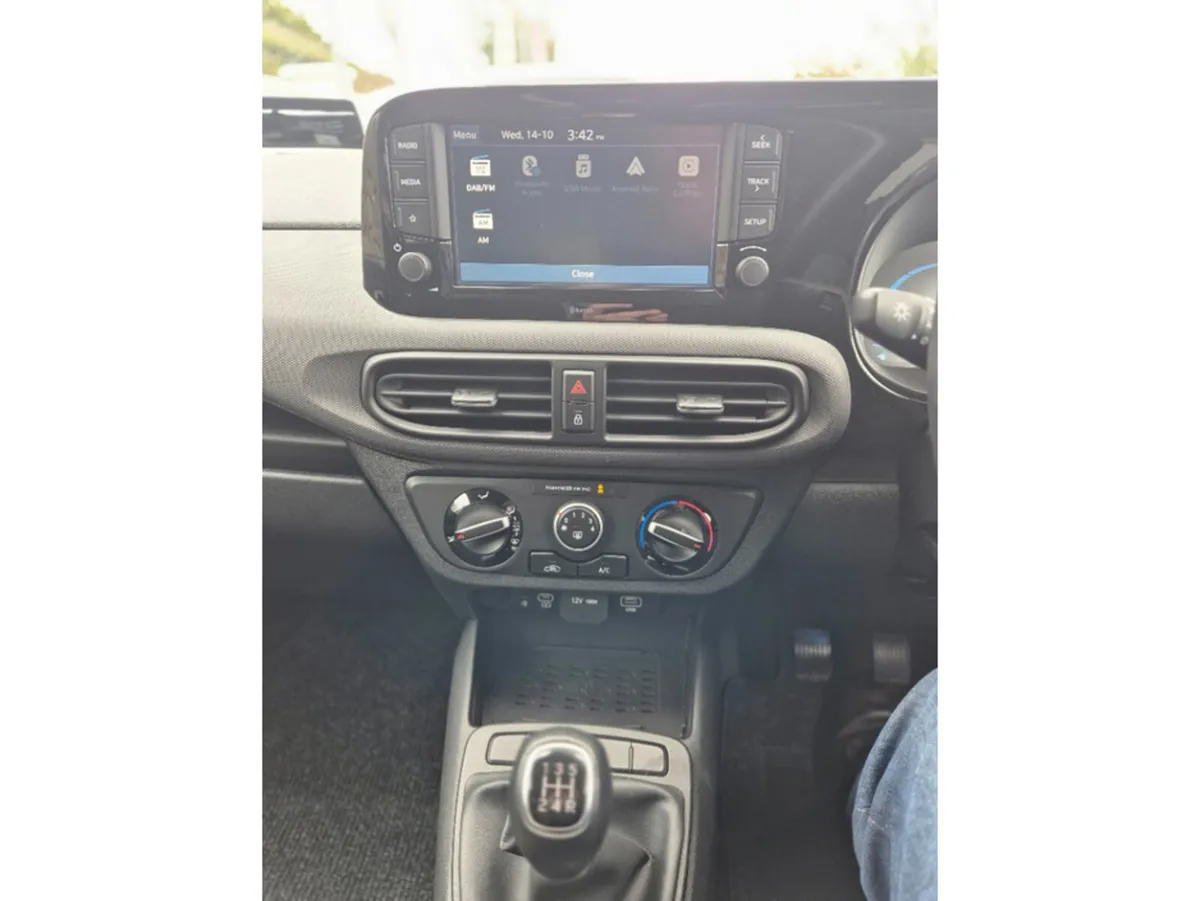 Hyundai i10 Hatchback, Petrol, 2023, Black