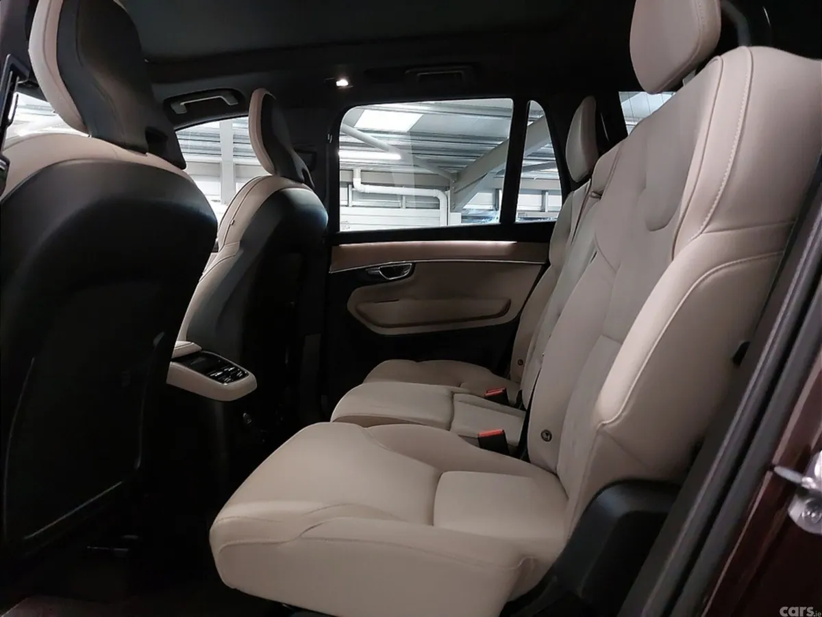 Volvo XC90 SUV, Petrol Plug-in Hybrid, 2025, Red