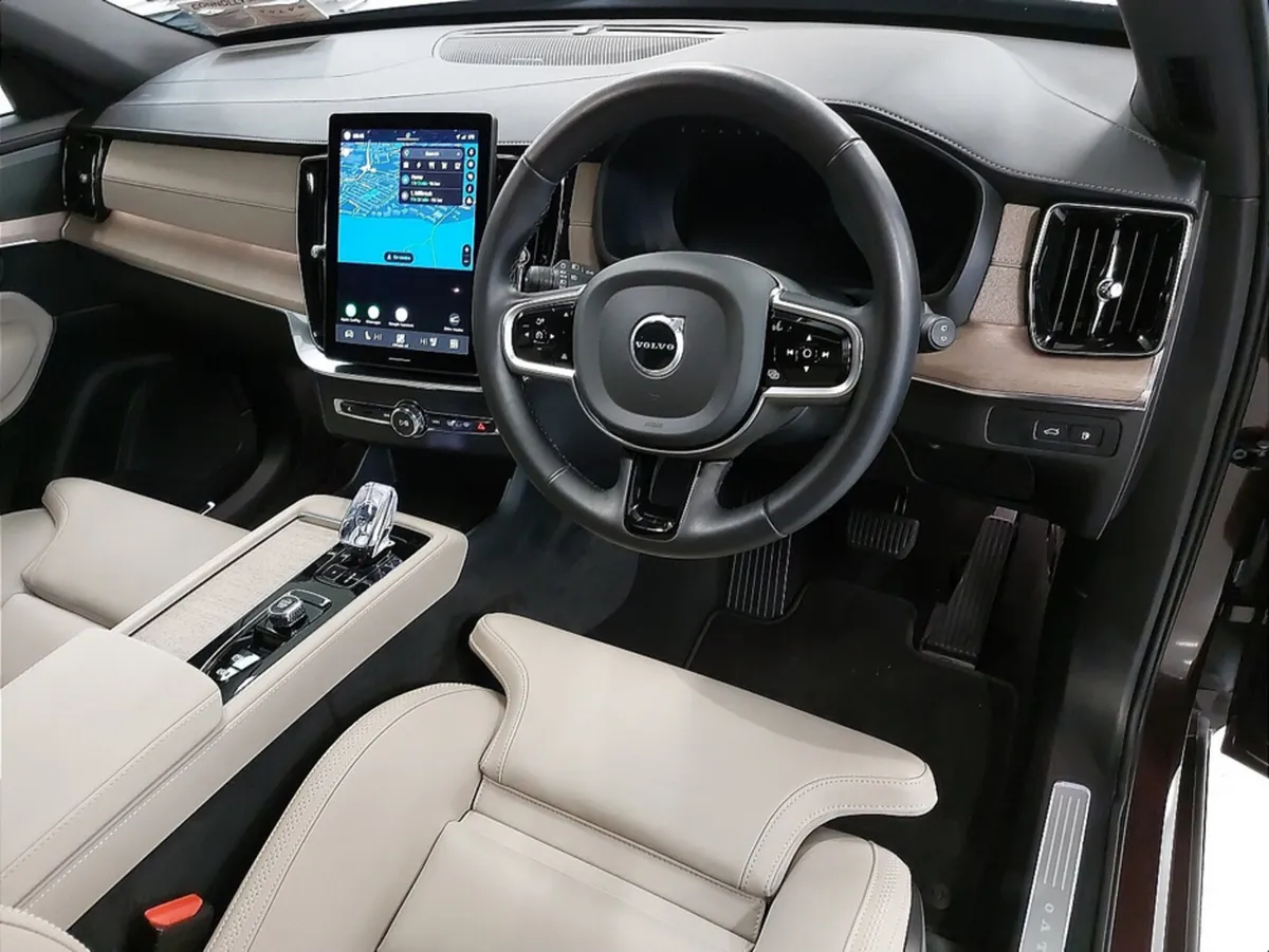 Volvo XC90 SUV, Petrol Plug-in Hybrid, 2025, Red