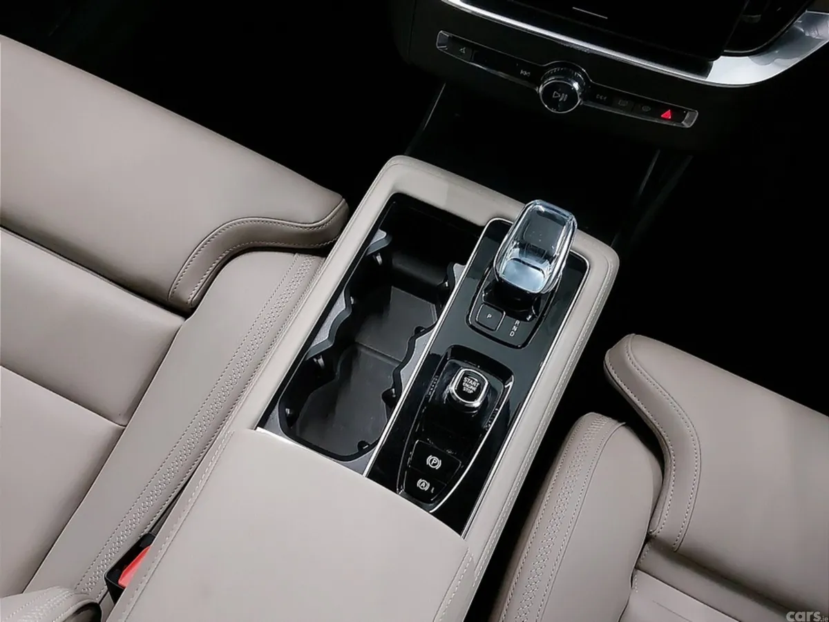 Volvo XC90 SUV, Petrol Plug-in Hybrid, 2025, Red