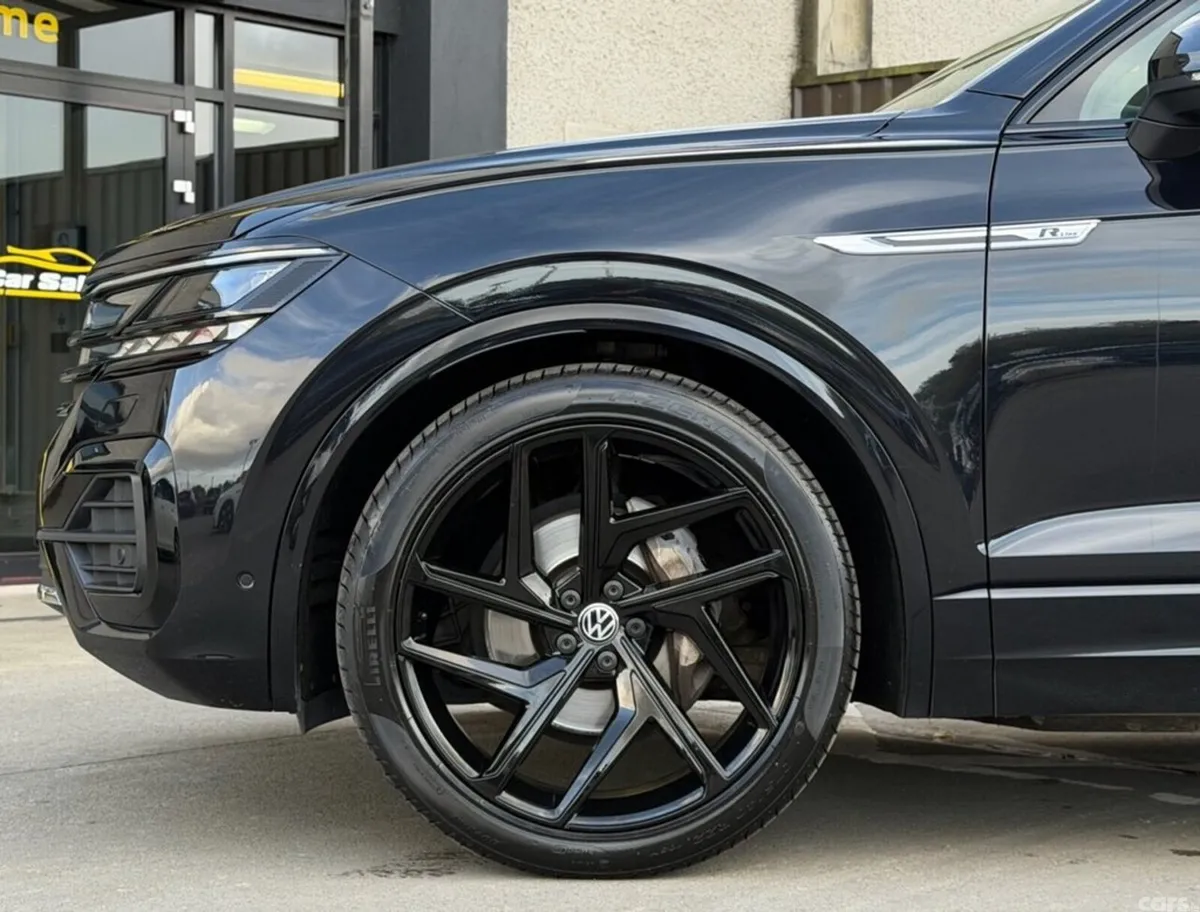 Volkswagen Touareg SUV, Diesel, 2021, Black