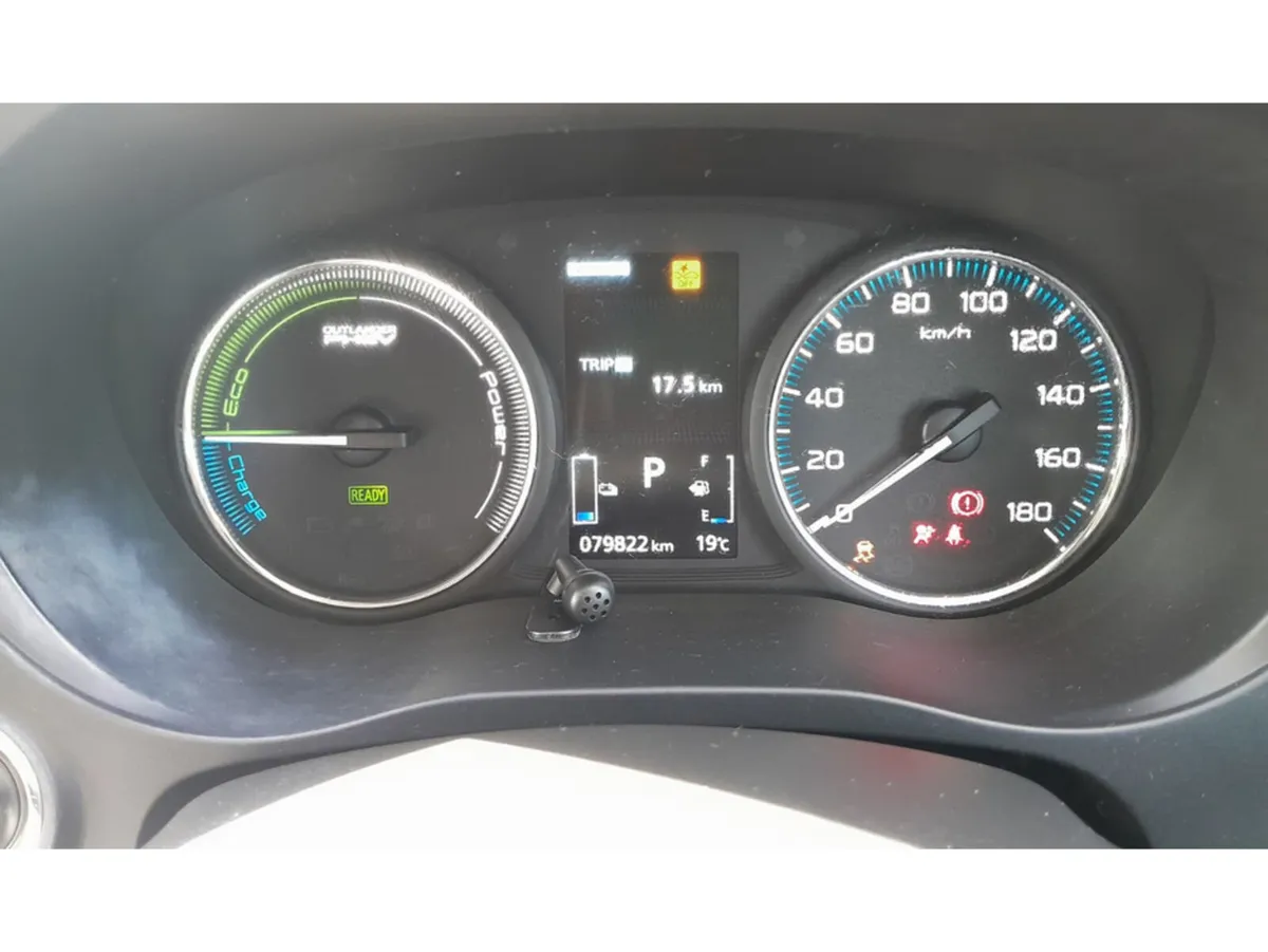 Mitsubishi Outlander SUV, Petrol Plug-in Hybrid, 2017, Red