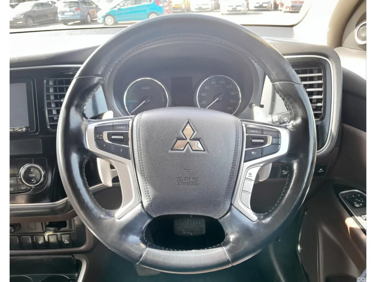 Mitsubishi Outlander SUV, Petrol Plug-in Hybrid, 2017, Red