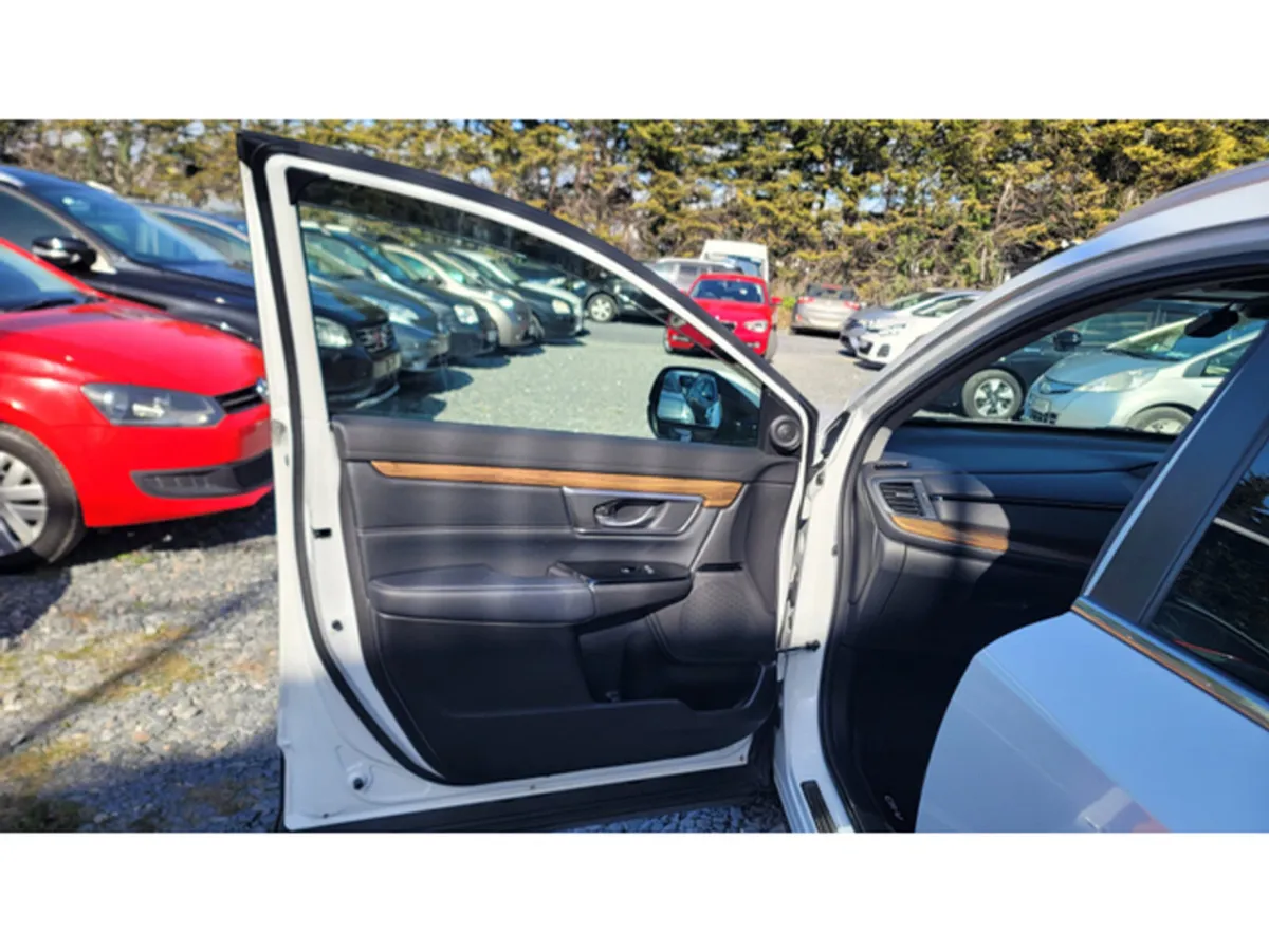 Honda CR-V SUV, Petrol Hybrid, 2017, White