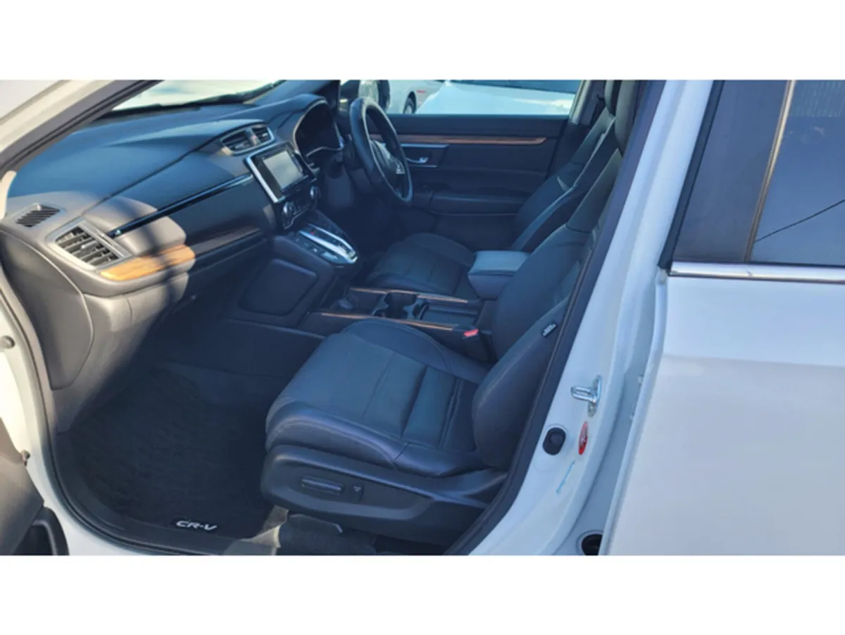 Honda CR-V SUV, Petrol Hybrid, 2017, White
