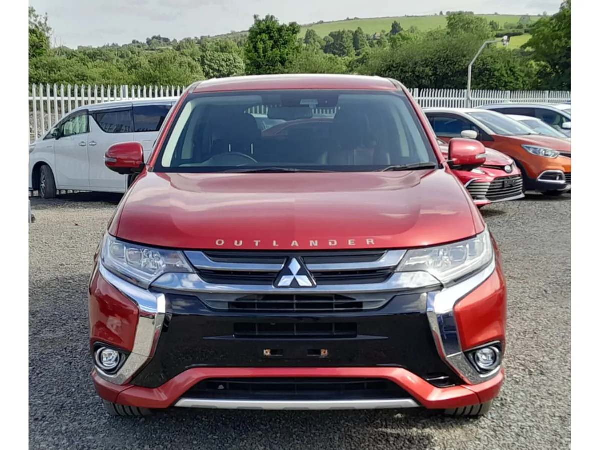 Mitsubishi Outlander SUV, Petrol Plug-in Hybrid, 2017, Red