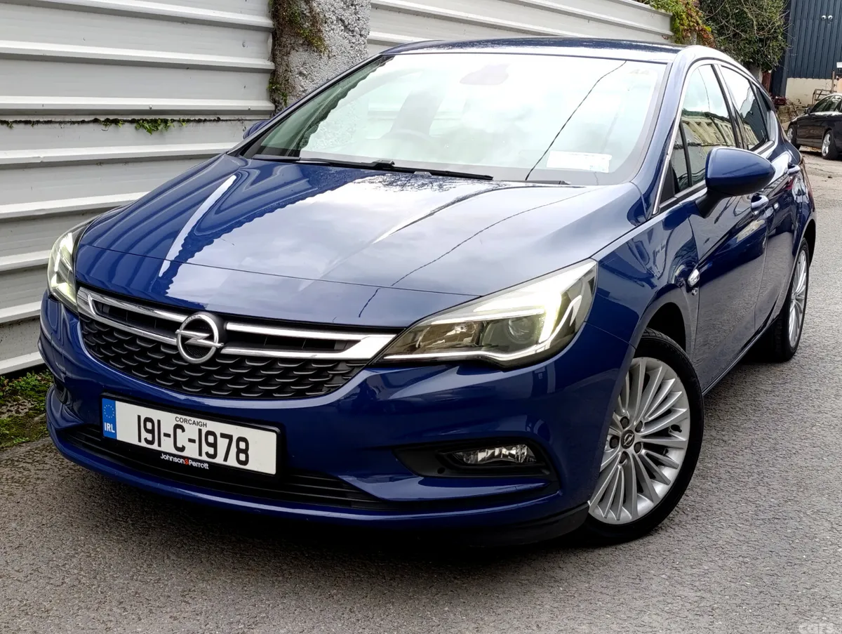 Opel Astra Hatchback, Diesel, 2019, Blue