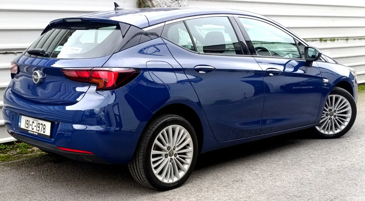 Opel Astra Hatchback, Diesel, 2019, Blue
