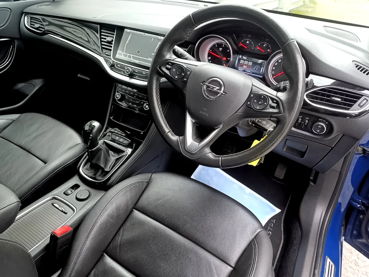 Opel Astra Hatchback, Diesel, 2019, Blue